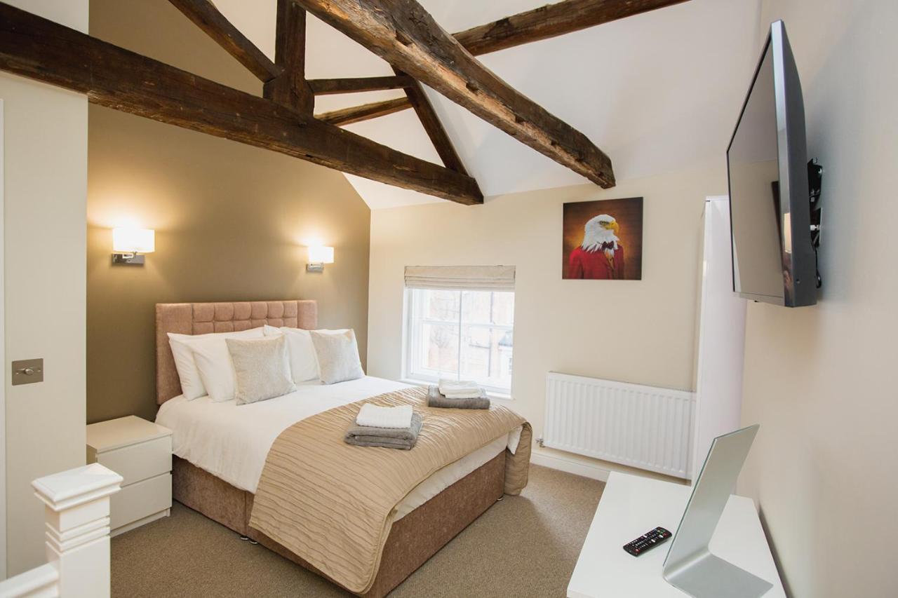The Spread Eagle Chesterfield Extérieur photo