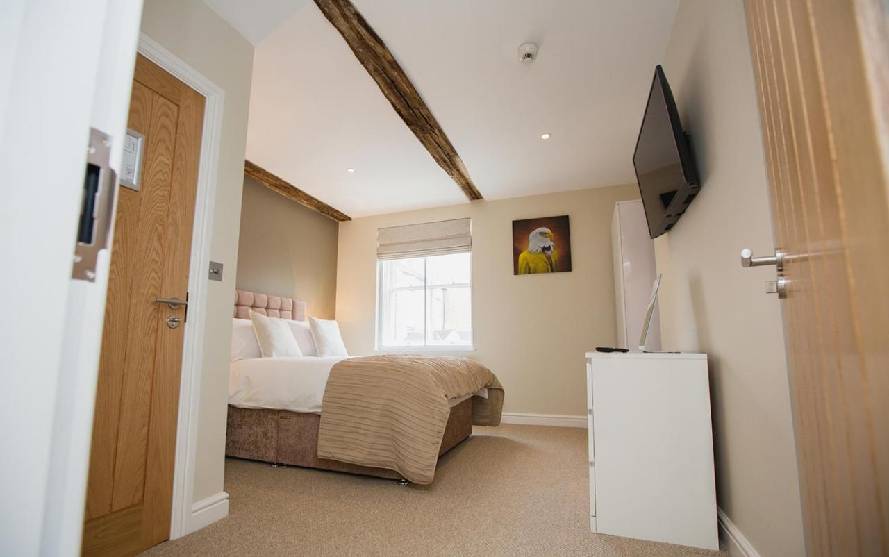The Spread Eagle Chesterfield Extérieur photo