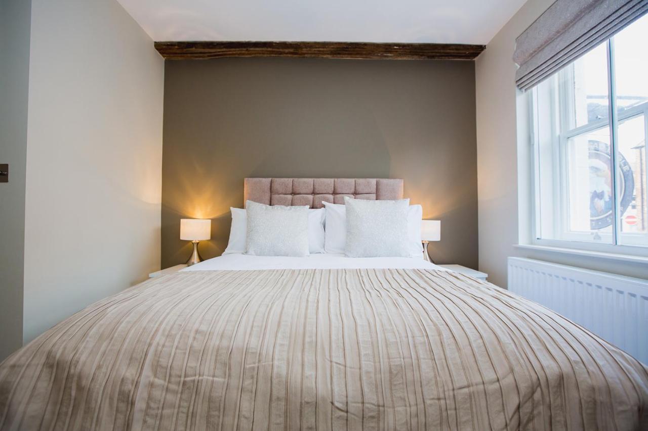 The Spread Eagle Chesterfield Extérieur photo